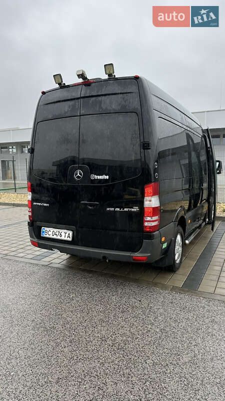 Микроавтобус Mercedes-Benz Sprinter 2015 в Львове