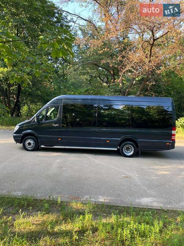 Mercedes-Benz Sprinter 2011