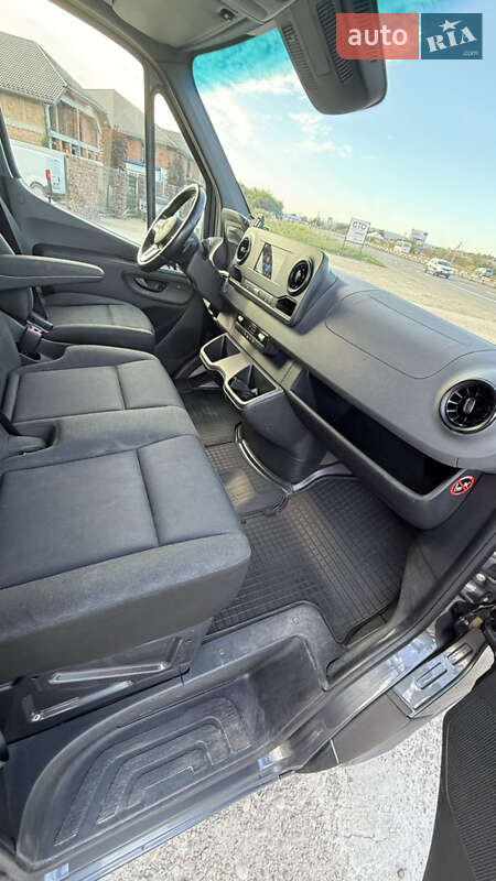 Грузовой фургон Mercedes-Benz Sprinter 2019 в Черновцах