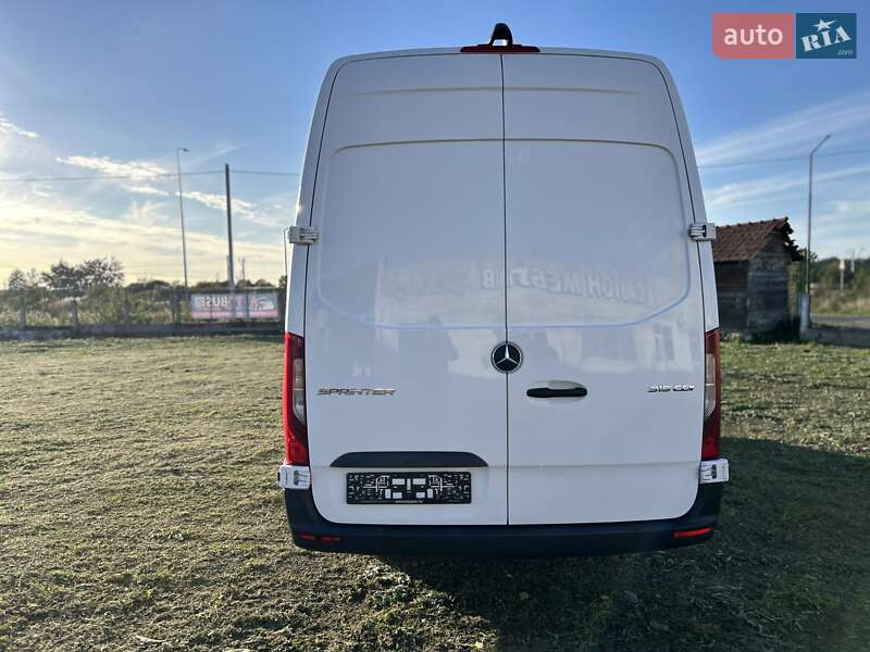 Грузовой фургон Mercedes-Benz Sprinter 2021 в Стрые