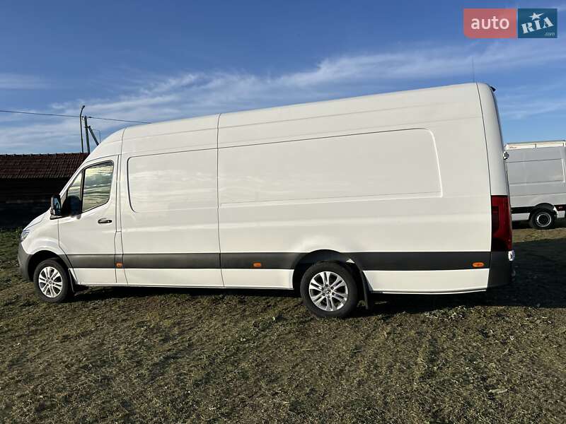 Грузовой фургон Mercedes-Benz Sprinter 2021 в Стрые
