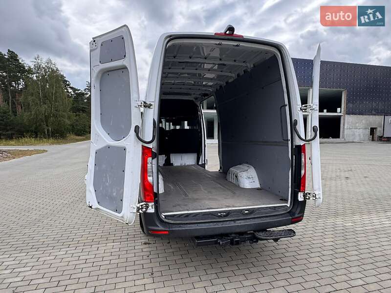 Вантажний фургон Mercedes-Benz Sprinter 2020 в Рівному