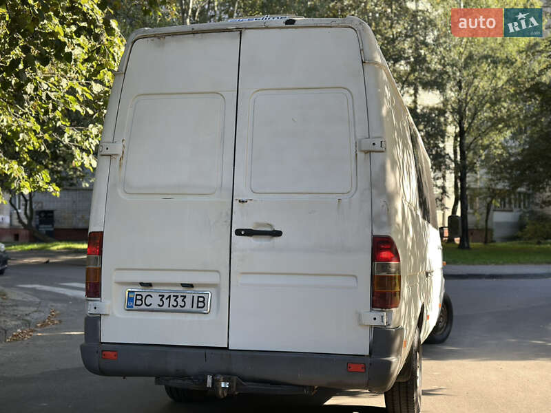 Грузопассажирский фургон Mercedes-Benz Sprinter 1996 в Львове