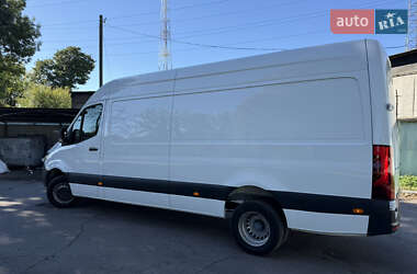 Грузовой фургон Mercedes-Benz Sprinter 2019 в 