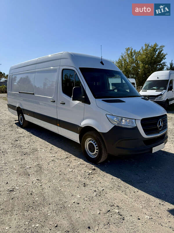 Грузовой фургон Mercedes-Benz Sprinter 2019 в 