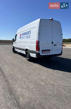 Грузовой фургон Mercedes-Benz Sprinter 2022 в 