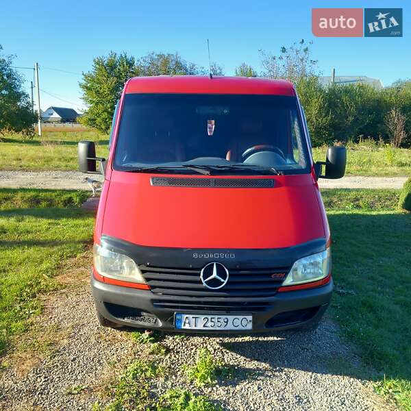 Грузопассажирский фургон Mercedes-Benz Sprinter 2000 в Снятине