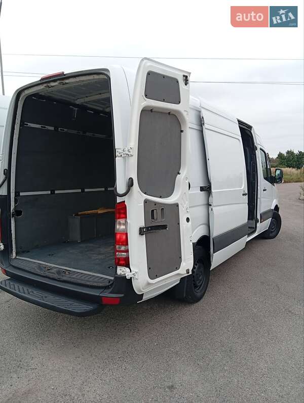Вантажний фургон Mercedes-Benz Sprinter 2013 в Львові фото 5 Вантажний фургон Mercedes-Benz Sprinter 2013 в Львові