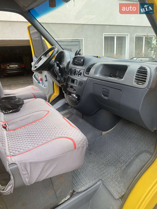 Вантажний фургон Mercedes-Benz Sprinter 2004 в Тернополі фото 8 Вантажний фургон Mercedes-Benz Sprinter 2004 в Тернополі