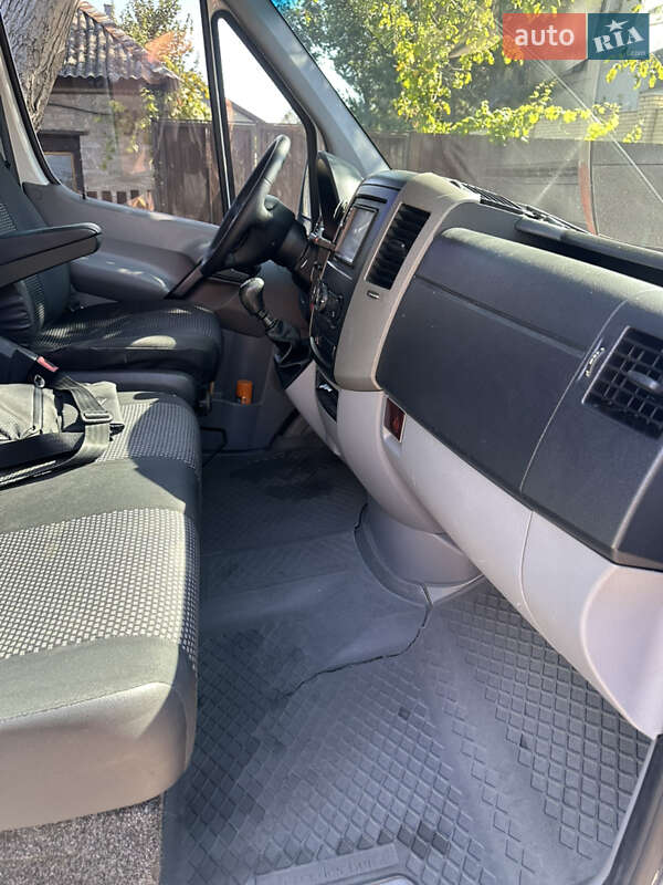 Вантажний фургон Mercedes-Benz Sprinter 2006 в Одесі фото 8 Вантажний фургон Mercedes-Benz Sprinter 2006 в Одесі