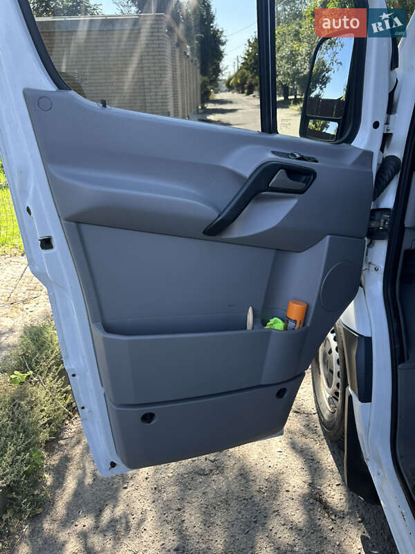 Вантажний фургон Mercedes-Benz Sprinter 2006 в Одесі фото 26 Вантажний фургон Mercedes-Benz Sprinter 2006 в Одесі