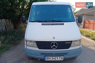Грузовой фургон Mercedes-Benz Sprinter 1999 в 