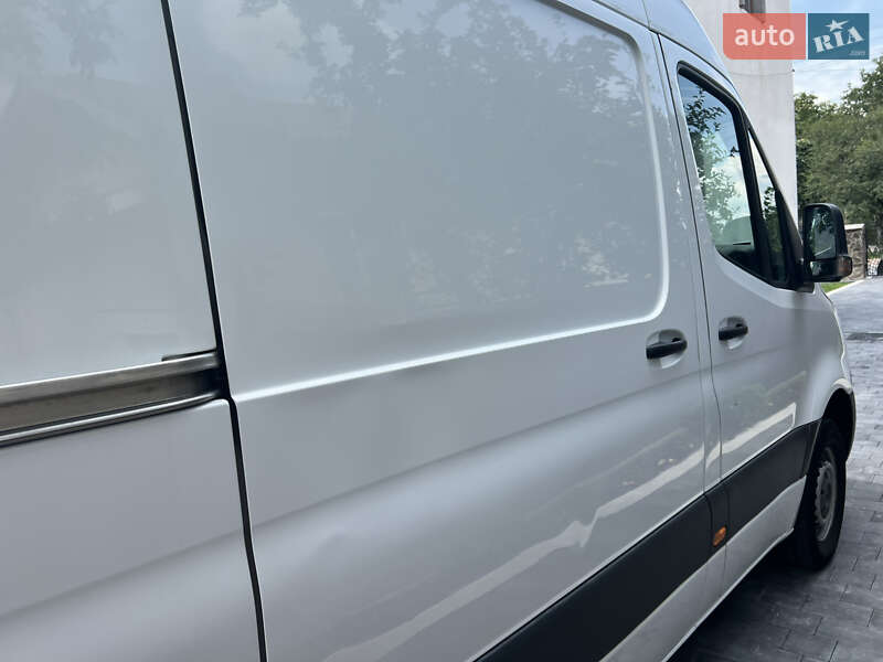 Грузовой фургон Mercedes-Benz Sprinter 2020 в Стрые