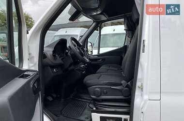 Грузовой фургон Mercedes-Benz Sprinter 2020 в 