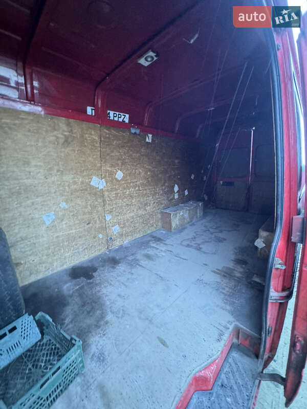 Грузовой фургон Mercedes-Benz Sprinter 2004 в Львове