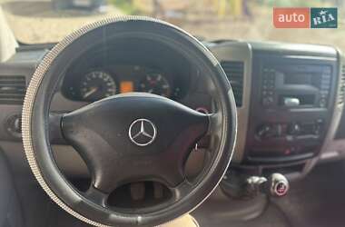 Вантажний фургон Mercedes-Benz Sprinter 2015 в 