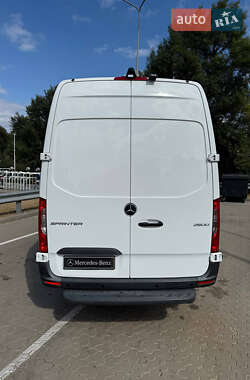 Грузопассажирский фургон Mercedes-Benz Sprinter 2020 в 