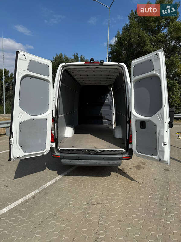 Грузопассажирский фургон Mercedes-Benz Sprinter 2020 в Киеве фото 19 Грузопассажирский фургон Mercedes-Benz Sprinter 2020 в Киеве