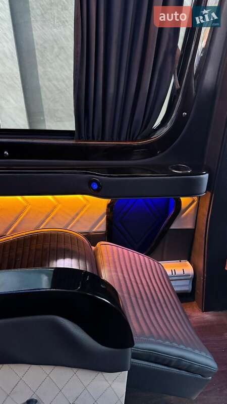 Микроавтобус Mercedes-Benz Sprinter 2012 в Умани