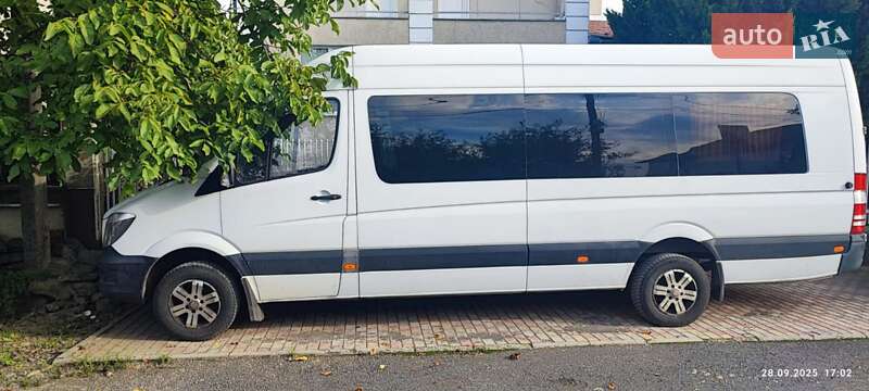 Туристичний / Міжміський автобус Mercedes-Benz Sprinter 2015 в Ужгороді