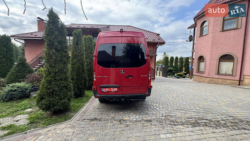 Вантажний фургон Mercedes-Benz Sprinter 2021 в Сваляві