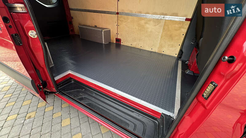 Вантажний фургон Mercedes-Benz Sprinter 2021 в Сваляві