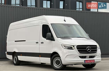 Грузовой фургон Mercedes-Benz Sprinter 2021 в 