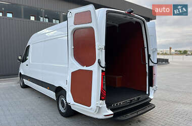 Грузовой фургон Mercedes-Benz Sprinter 2021 в 