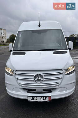 Грузовой фургон Mercedes-Benz Sprinter 2020 в 