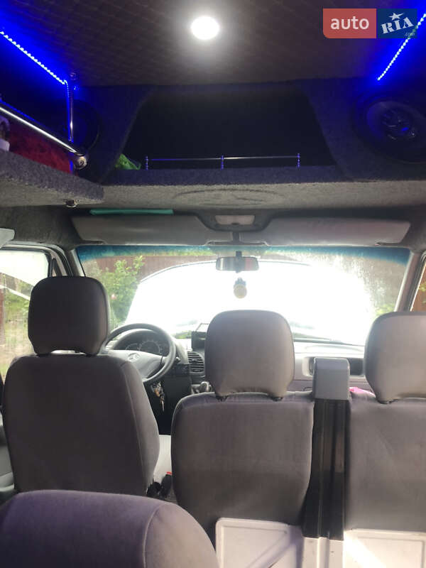 Микроавтобус Mercedes-Benz Sprinter 2003 в Хырове