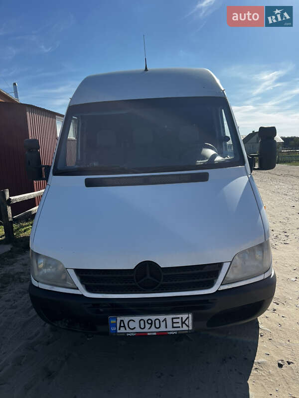 Mercedes-Benz Sprinter 2003