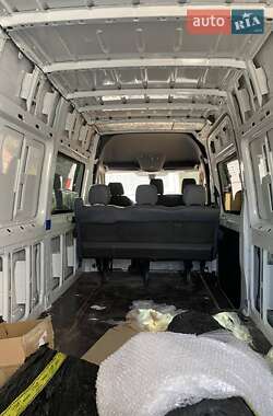 Грузопассажирский фургон Mercedes-Benz Sprinter 2023 в 