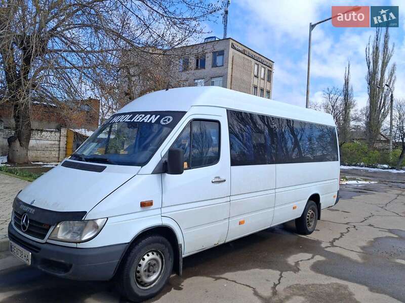Mercedes-Benz Sprinter 2000