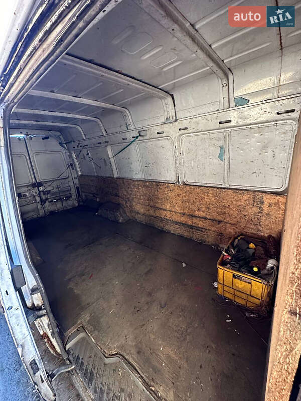 Грузовой фургон Mercedes-Benz Sprinter 2000 в Киеве
