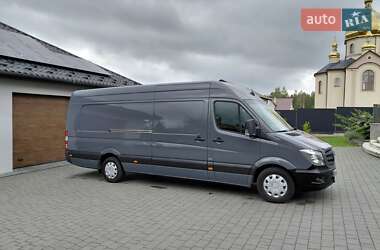 Грузовой фургон Mercedes-Benz Sprinter 2017 в 