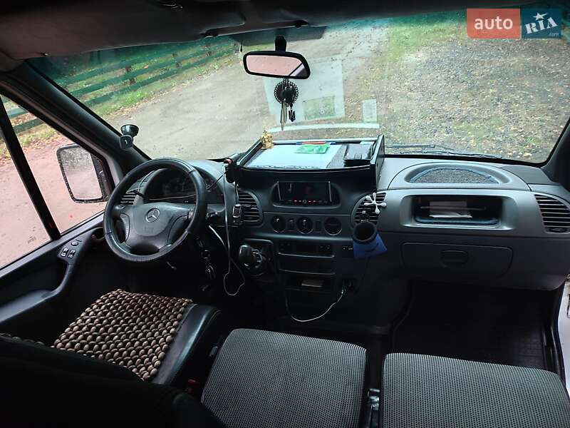 Микроавтобус Mercedes-Benz Sprinter 2005 в Старой Выжевке