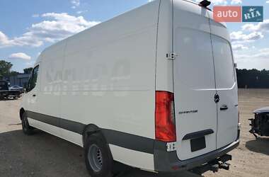 Грузовой фургон Mercedes-Benz Sprinter 2019 в 