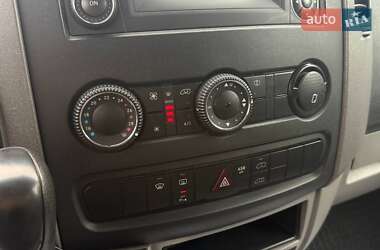 Грузовой фургон Mercedes-Benz Sprinter 2011 в 