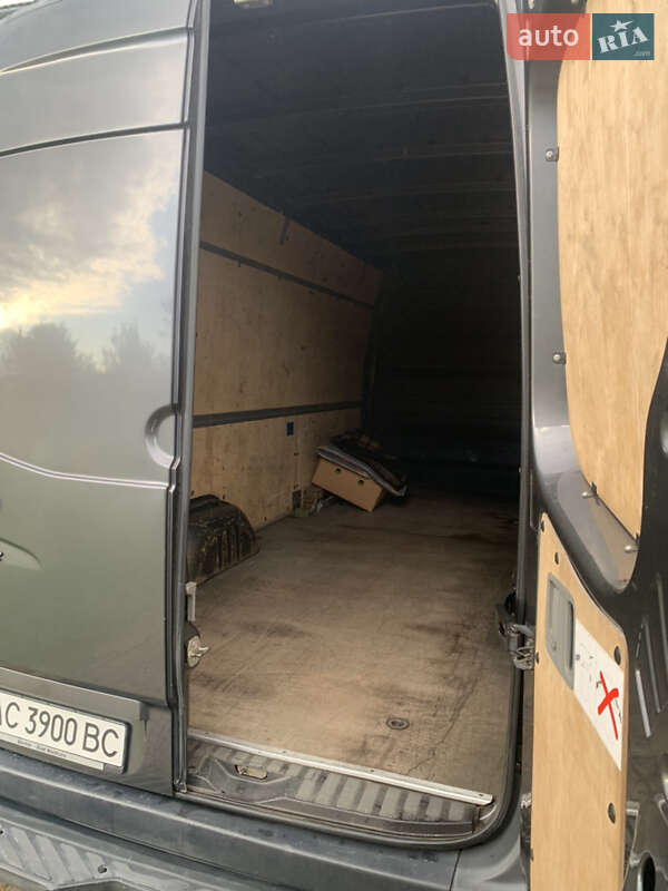 Микроавтобус грузовой (до 3,5т) Mercedes-Benz Sprinter 2012 в Иваничах