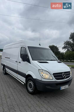 Грузовой фургон Mercedes-Benz Sprinter 2013 в 