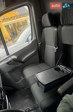 Грузовой фургон Mercedes-Benz Sprinter 2013 в 