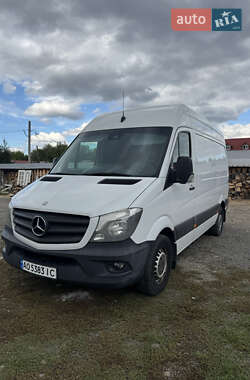 Грузовой фургон Mercedes-Benz Sprinter 2013 в 