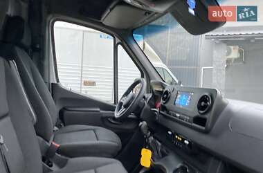 Грузовой фургон Mercedes-Benz Sprinter 2023 в 