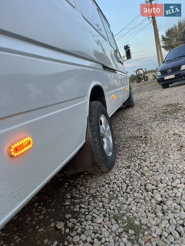 Туристический / Междугородний автобус Mercedes-Benz Sprinter 2000 в Кривом Роге