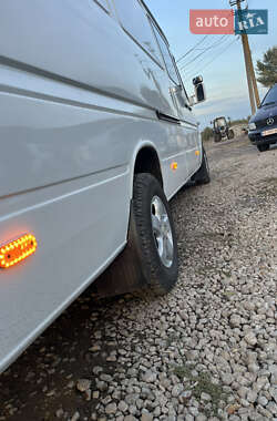 Туристический / Междугородний автобус Mercedes-Benz Sprinter 2000 в 