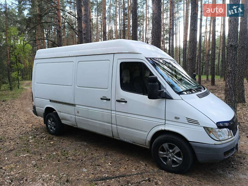 Микроавтобус грузовой (до 3,5т) Mercedes-Benz Sprinter 2004 в Носовке