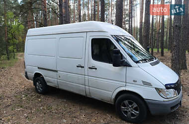 Микроавтобус грузовой (до 3,5т) Mercedes-Benz Sprinter 2004 в 