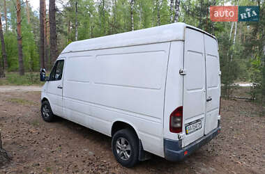 Микроавтобус грузовой (до 3,5т) Mercedes-Benz Sprinter 2004 в 
