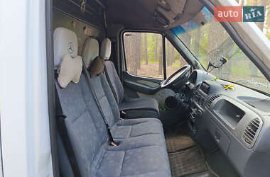 Микроавтобус грузовой (до 3,5т) Mercedes-Benz Sprinter 2004 в 