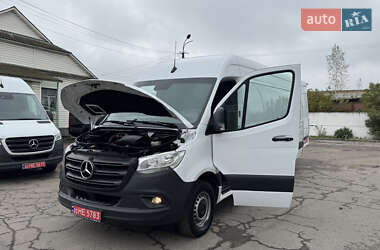 Грузовой фургон Mercedes-Benz Sprinter 2020 в 